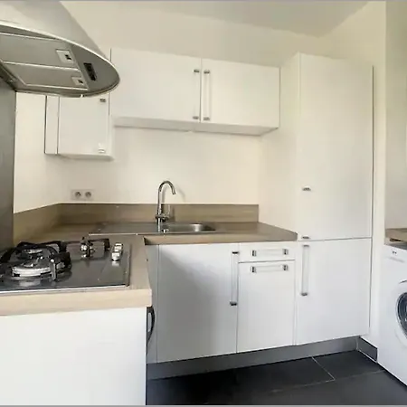 Apartment Superbe 2p Avec Place De Parking *