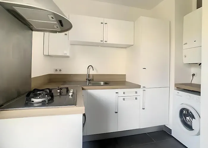 Superbe 2p Avec Place De Parking * Antibes